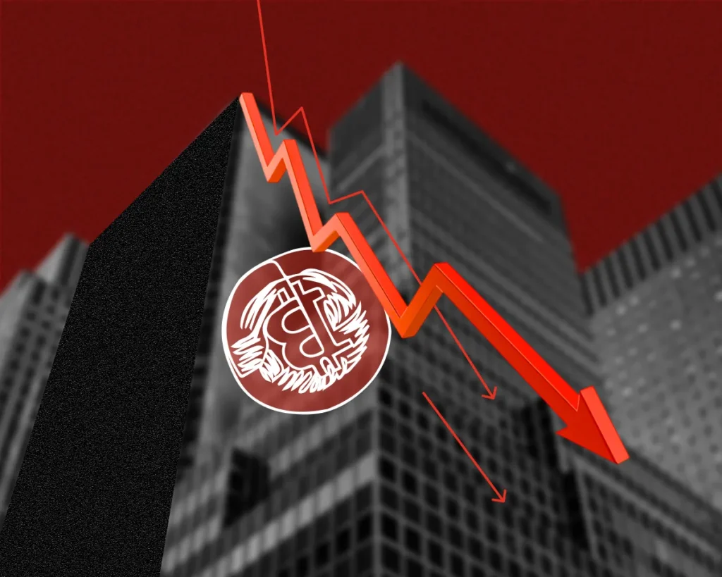 Биткоин под натиском: падение ниже $67 000 и признаки капитуляции инвесторов